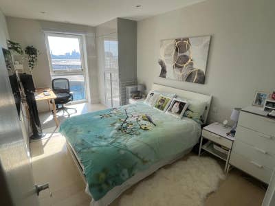 Double Room with Ensuite - Stratford Cross Main Photo