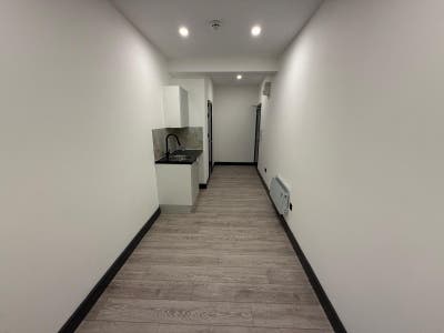 DSS-Studio Flat Available in Wealdstone Harrow HA3 Main Photo