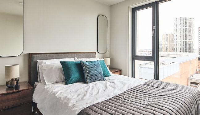 High-End double room in 2 bed flat Main Photo
