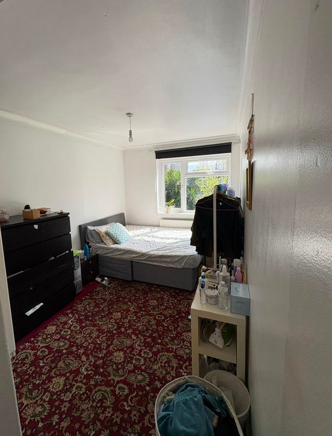Double Room in Friendly All-Female House Main Photo