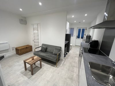  1-Bedroom Lodger Space Available Main Photo