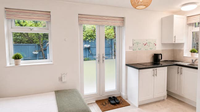 Self-contained garden studio | All bills included  Main Photo