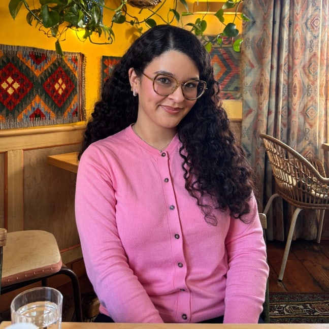Hi there! I’m Sofia, 34 years old now forme... Main Photo