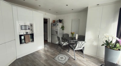 Double room with personal bathroom  Main Photo