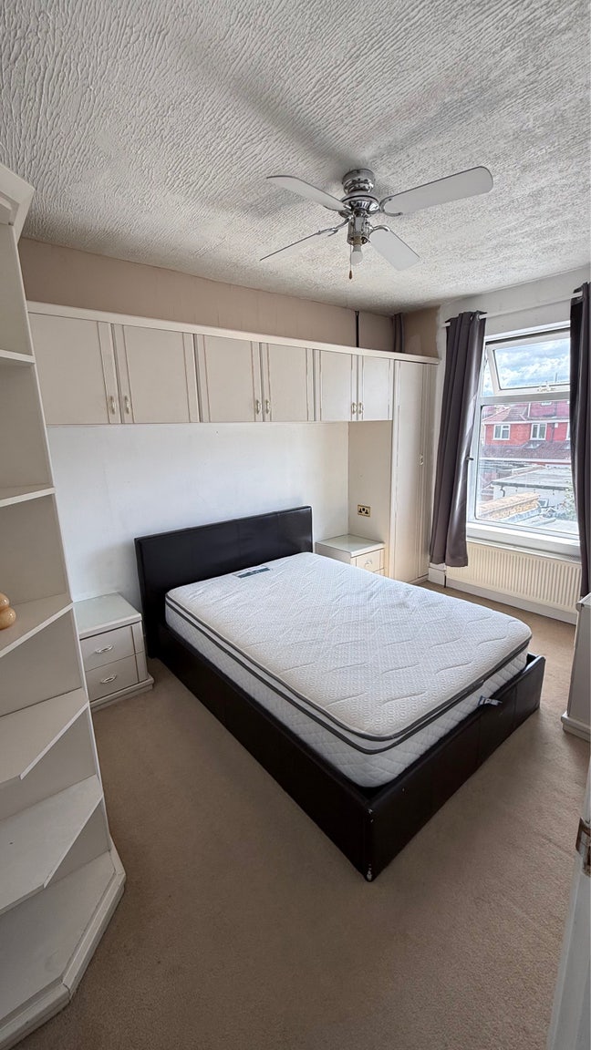 Double room with personal bathroom  Main Photo