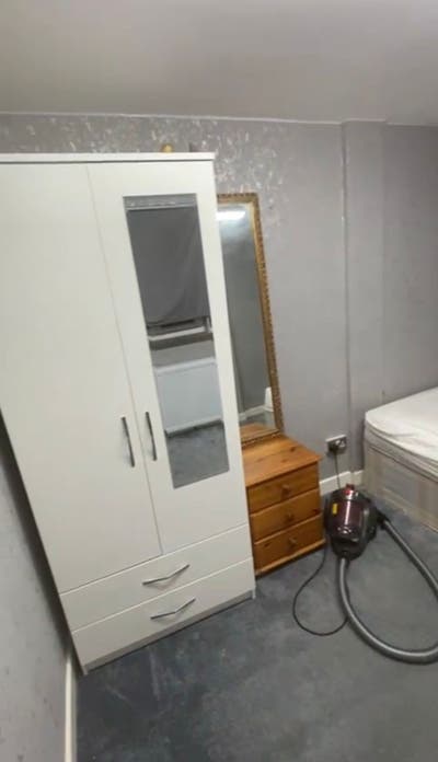 Furnished Double Room in2-Bed House–Bills Inc(EN1) Main Photo