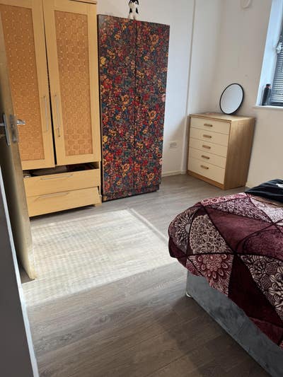 Double room available with attached washroom  Main Photo