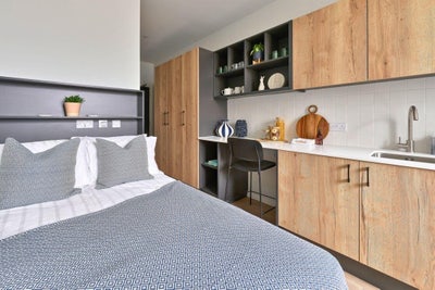 Discounted Modern Studio - Guildford Plaza Main Photo