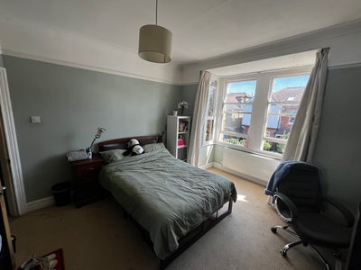 Large double bedroom minutes from Central Line Main Photo