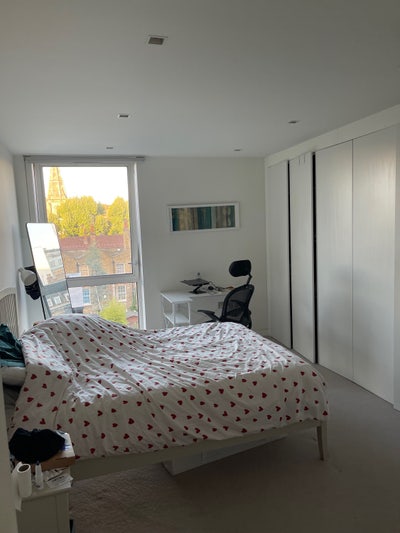 Ensuite room in old street  Main Photo