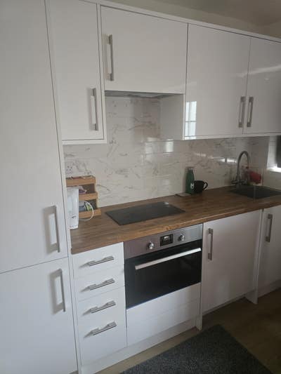 Modern Ensuite Studio with Separate Entrance Main Photo