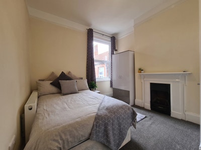 2️⃣ Ensuite Rooms Available (35Dr)  Main Photo