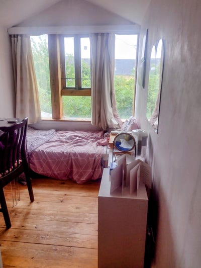 Single room in central shared house Main Photo