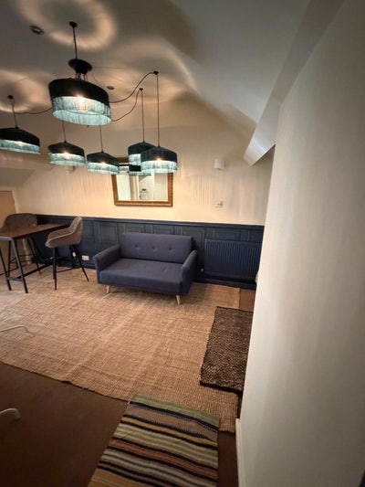 Large studio flat Main Photo