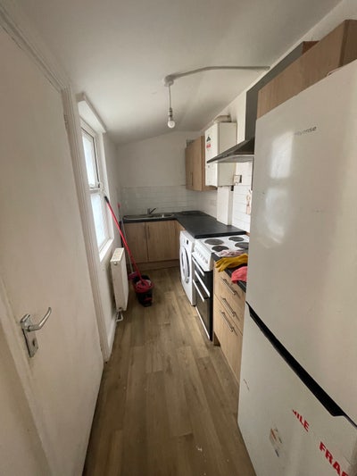 Rooms Available in LS9 Main Photo