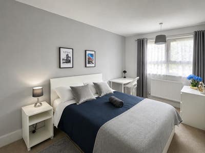 🏡✨ 1 Room Available in Roehampton Now 🚆✨ ✨🏡 Main Photo