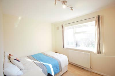 2 rooms - Bright property - All included !  Main Photo