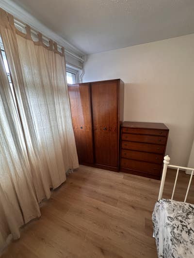 1 bed fully furnished-bills included-sw19 Main Photo