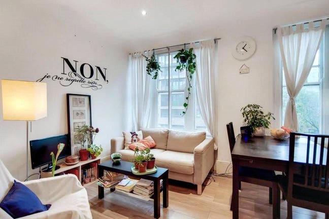 Room to Rent in E1W Ready Now! Main Photo