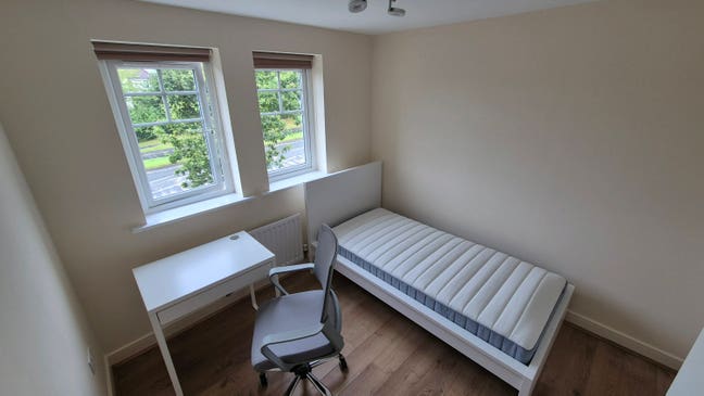 Furnished room Dunfermline (Masterton). Bills inc. Main Photo