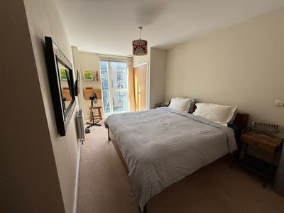 Ensuite room available for short term let  Main Photo