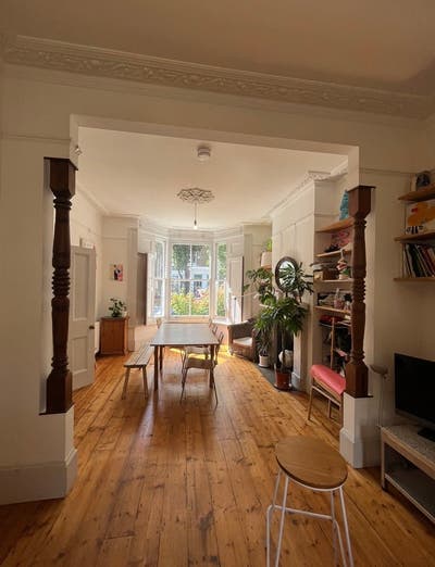 Gorgeous Large Double in Social Highbury House!  Main Photo