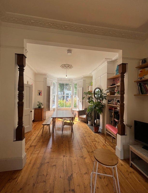 Gorgeous Large Double in Social Highbury House!  Main Photo