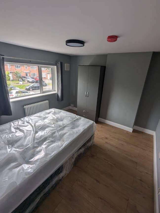 Low cost accommodation- Erdington  Main Photo