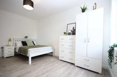 🏡 New Modern House | Two Great Doubles | NW10✅ Main Photo