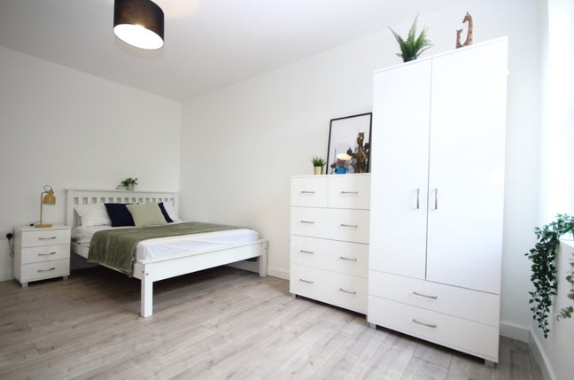 🏡 New Modern House | Two Great Doubles | NW10✅ Main Photo
