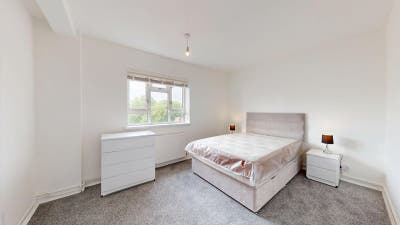 Dbl Room Chiswick. F/F, ALL bills,TV's,cleaner Main Photo