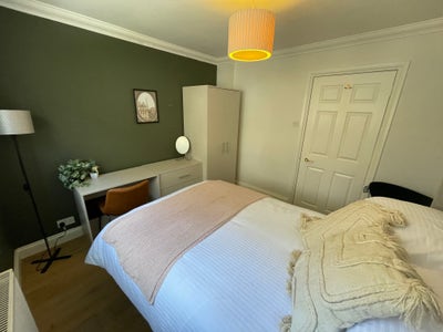 Lovely double room in Clapham Junction area Main Photo