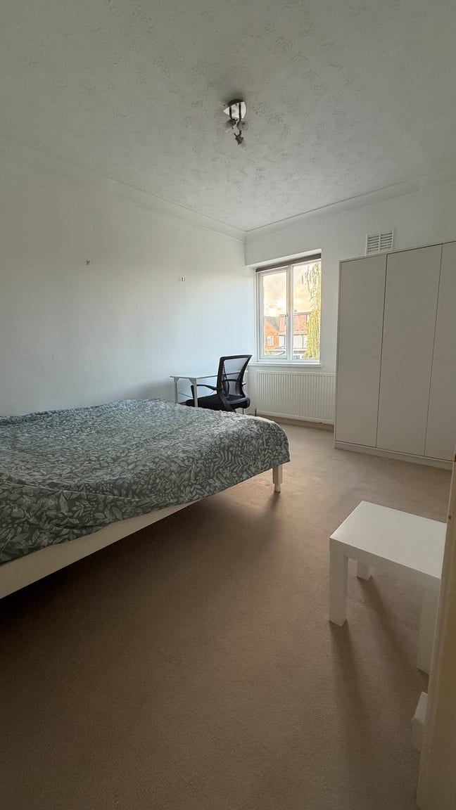 Spacious Double Room in Ruislip Main Photo