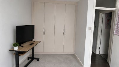 Spacious double room with Balcony  Main Photo