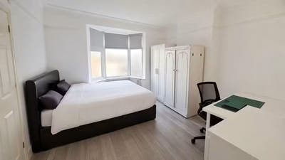 Double rooms available near Middlesex university  Main Photo