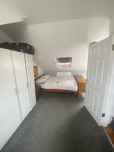 2 bedroom flat on Honor Oak high street Main Photo