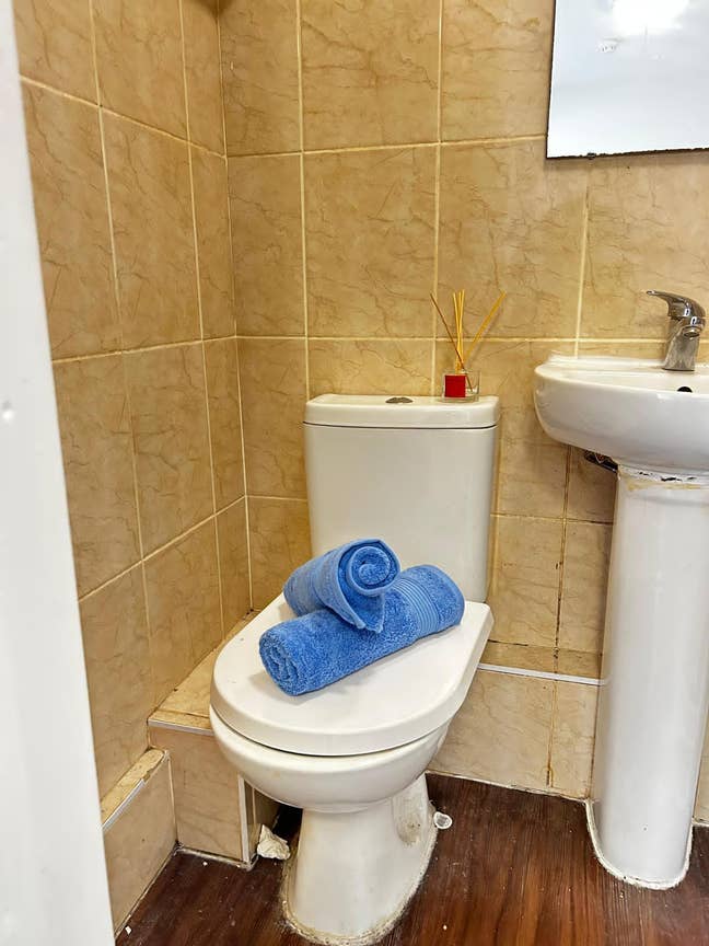 En-Suite HMO in Central Horley Great Gatwick Links Main Photo