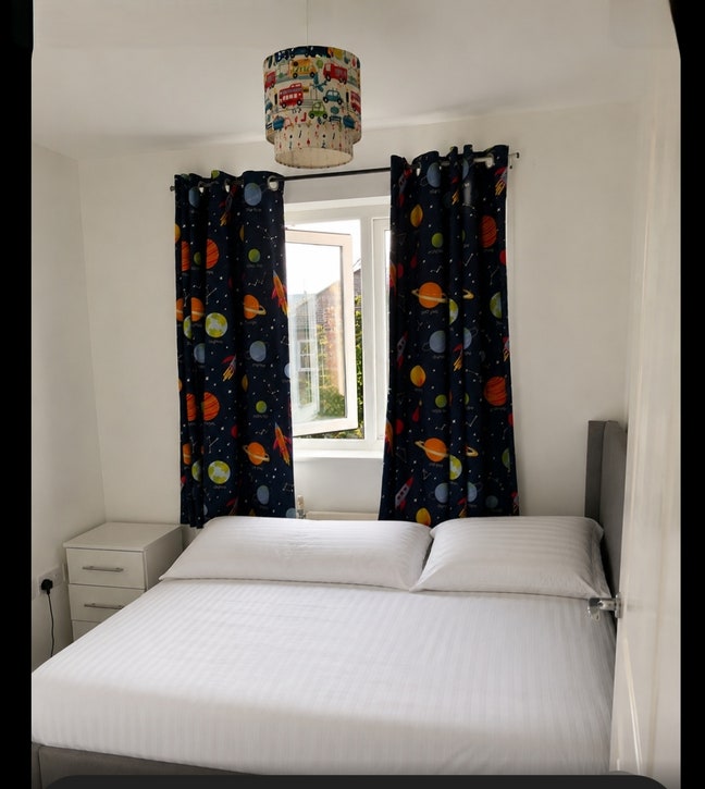 Double and Single Room Available  Main Photo