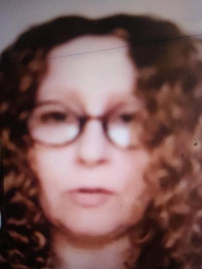 Hi looking for easy going people to live with? Main Photo