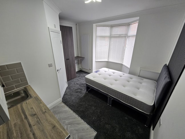 😎BRAND NEW EN-Suites Double Rooms - Spalding😎 Main Photo