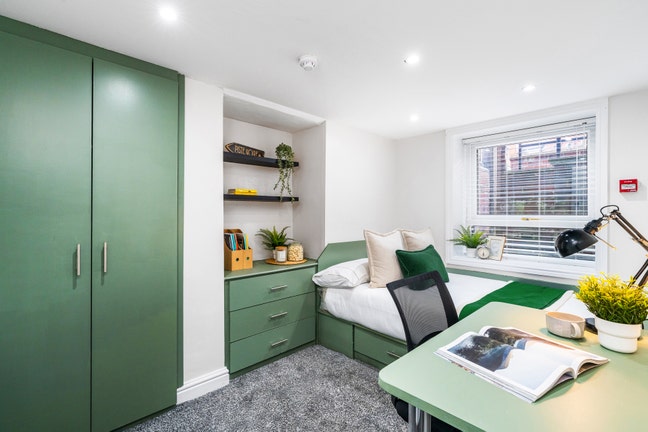 Brand New 6 Bed/3 Bath House Share -Lumley Terrace Main Photo