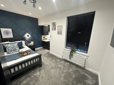 Beautiful Studio- All Bills inc - Close to Centre Main Photo