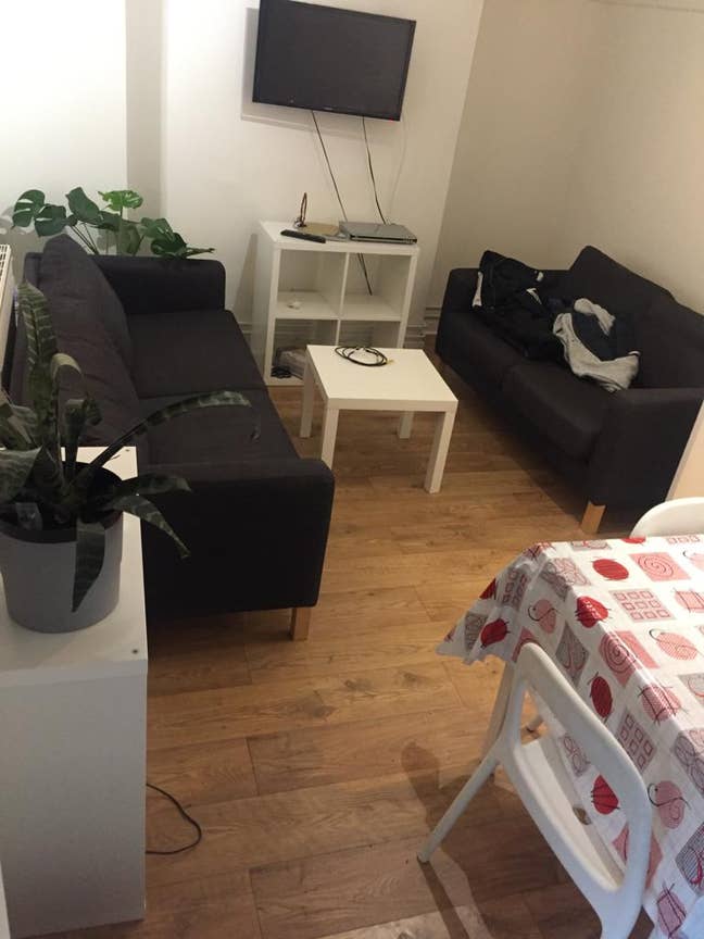 Nice room in spacious apartment, Shepherds Bush Main Photo