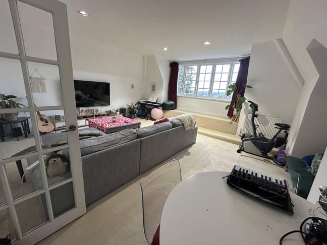 Sweet single room in Hampstead with twin bed Main Photo