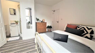 Double En-Suite | Town Centre | Deposit Free  Main Photo