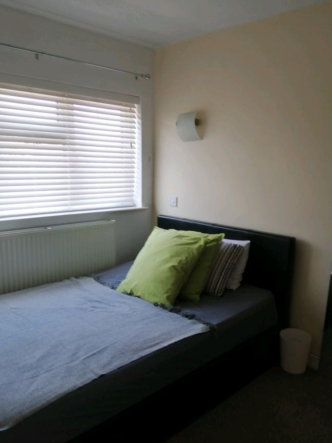 Dbl Ensuite &pound;650. Available around 12th Oct Main Photo