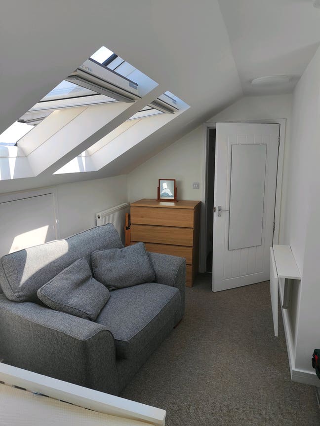 Newly converted furnished attic studio  Main Photo