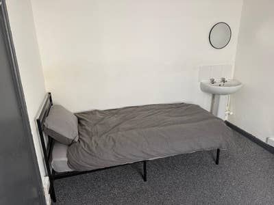 Recently refurbished Room  Main Photo