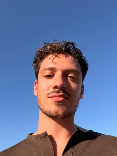Chris, 24 - Looking for a flatmate in city centre Main Photo