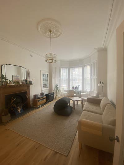 Room for Rent Main Photo